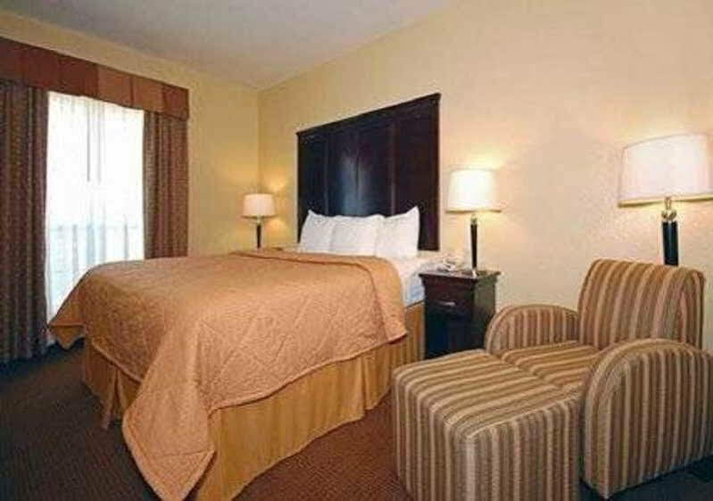 Spark By Hilton San Antonio Near Seaworld ภายนอก รูปภาพ